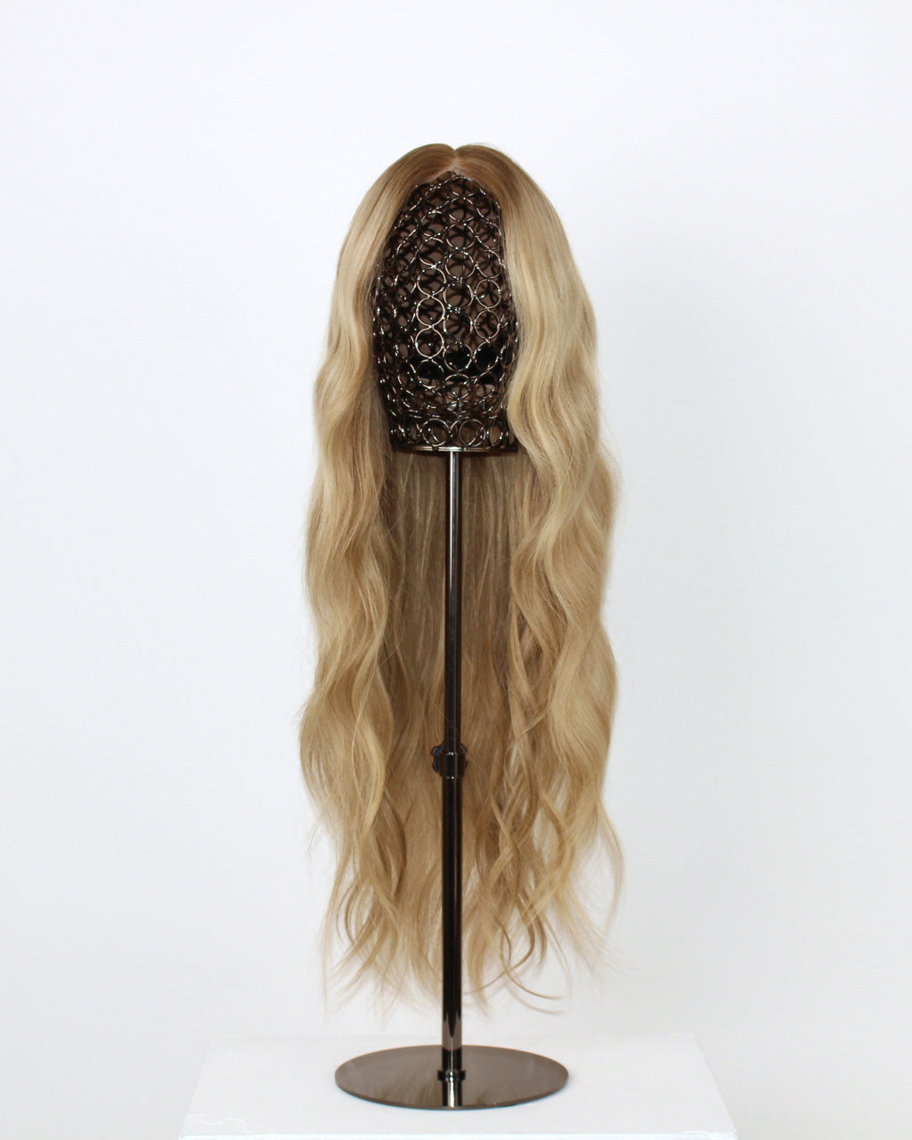 BHBD Scarlet parykk 50 cm naturlig blond ekte hår