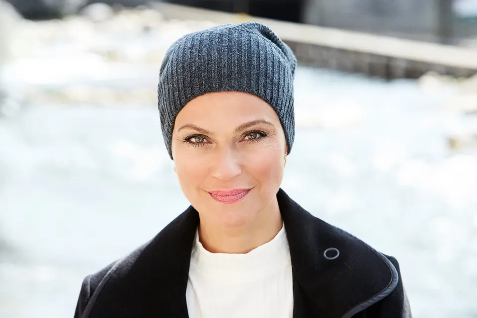 Belle Madame Beanie lue ull kashmir myk