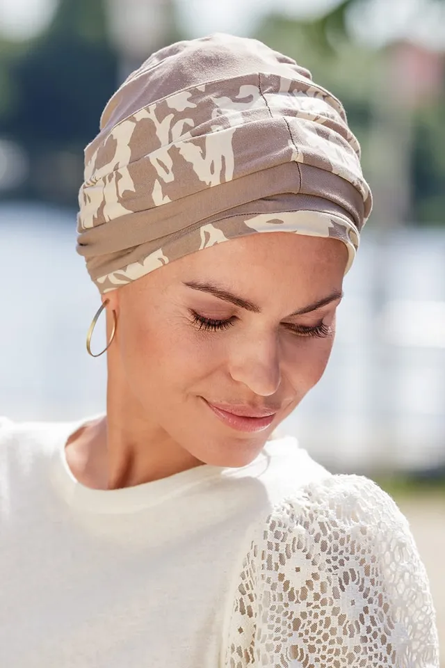 Belle Madame Livia turban hodeplagg med mykt fall