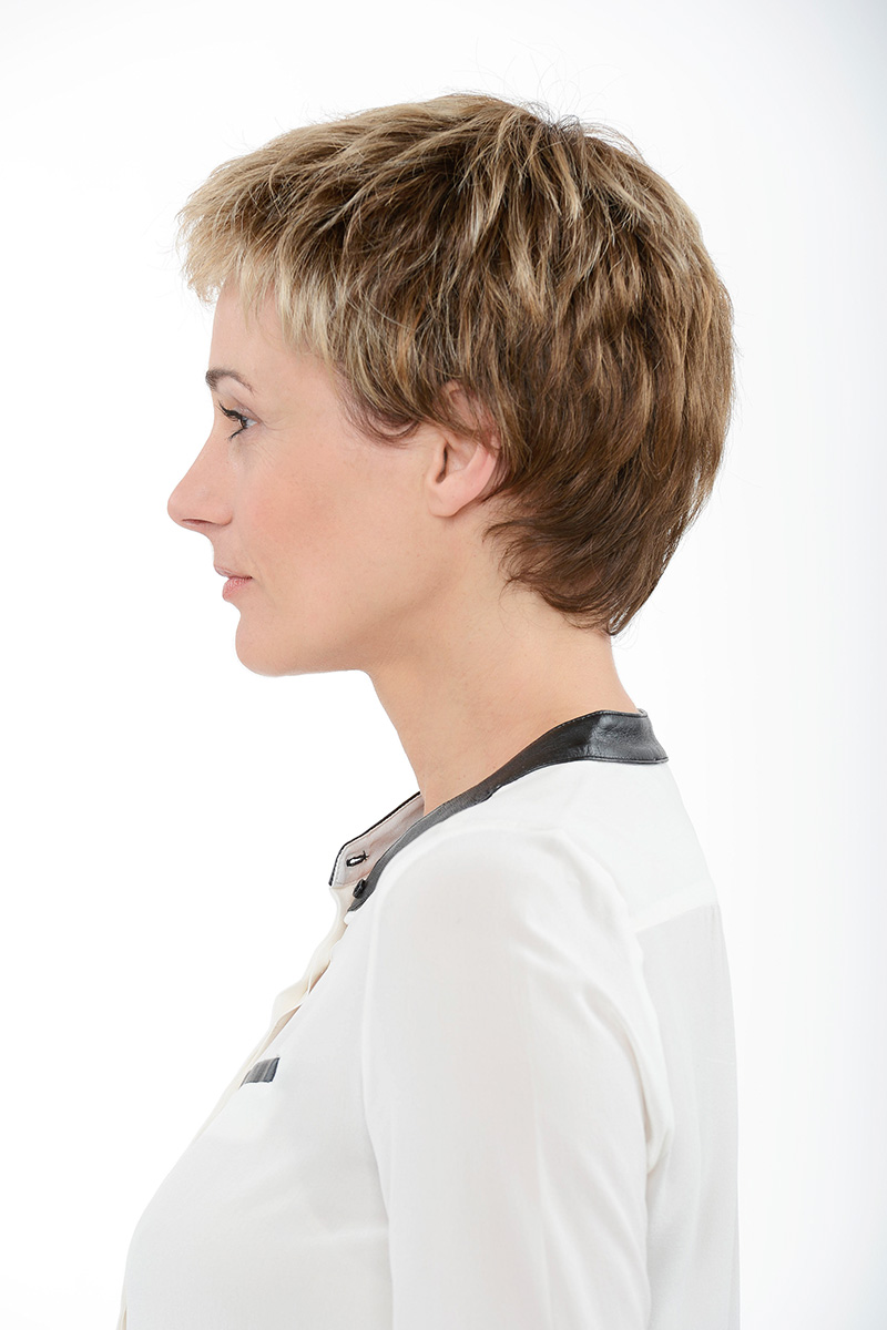 Perma-Rite Wanja SF parykk super-front naturlig