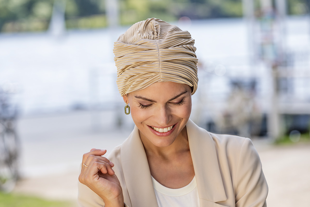 Perma-Rite Style 985 Plissée hodeskjerf naturmateriale