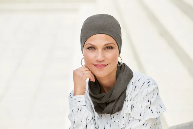 Belle Madame Beanie loopsjal lueparykk