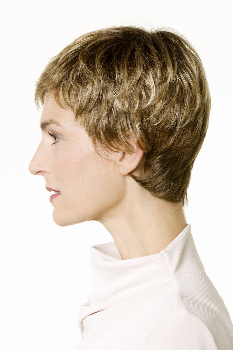 Perma-Rite Ebba Medium SF parykk super-front