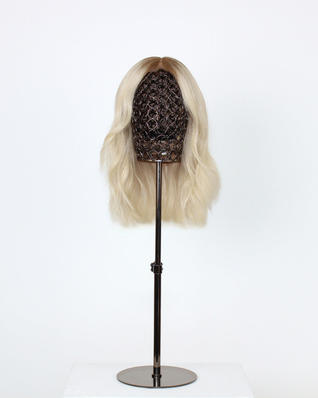 BHBD Fiorella 35 cm parykk ekte hår platin askeblond